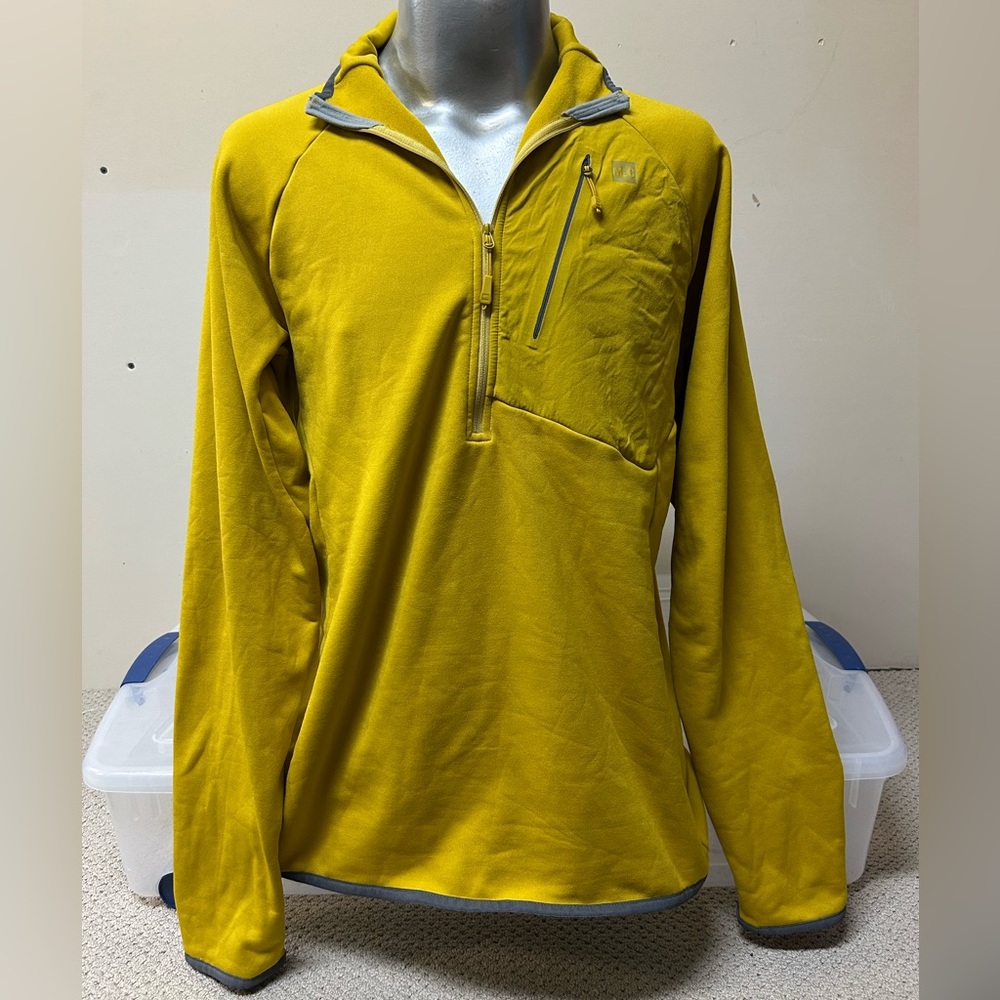 2/$75💥- SWEATER | Men’s MEC quarter zip sweater size large